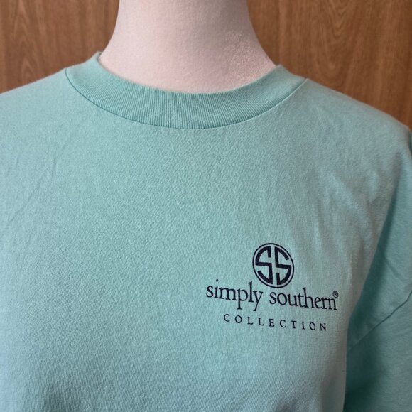 Simply Southern Seahorse Graphic Tee - Picture 3 of 13